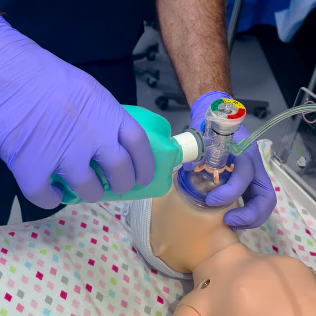 Short clip of neonatal bag-mask positive-pressure ventilation